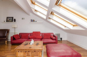 NITB certified Spacious Top Floor Apartment city bound